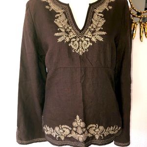 Vintage Willi Smith Linen top with gold stitching. Size medium.